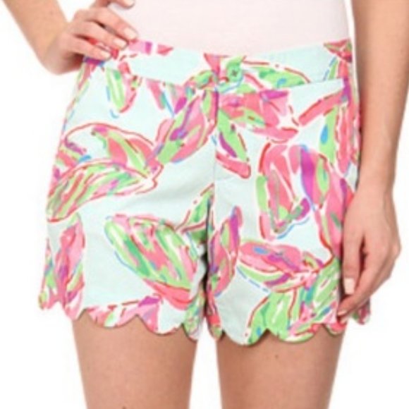 Lilly Pulitzer Pants - Lilly Pulitzer In the Vias Buttercup shorts